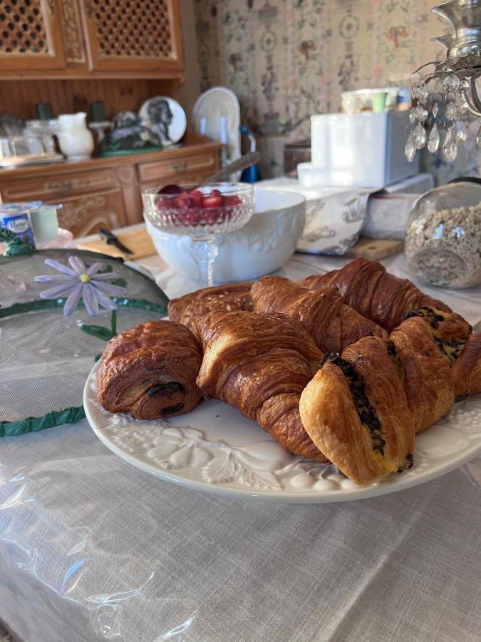 Maison De Mags & Mags Bed and Breakfast Lanouaille Εξωτερικό φωτογραφία