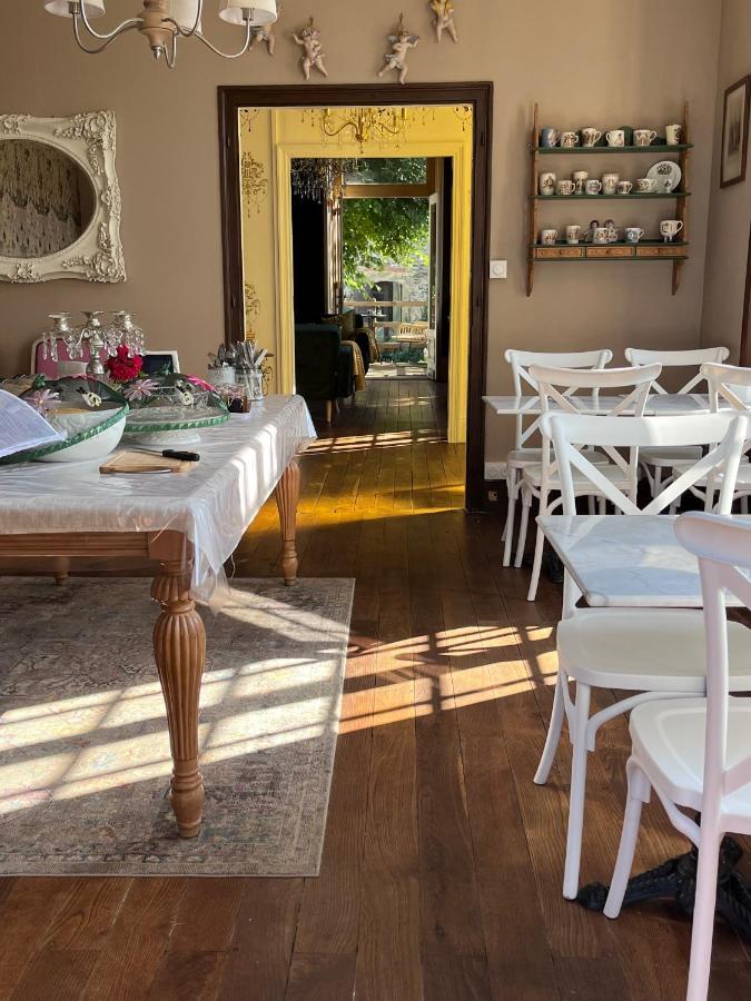 Maison De Mags & Mags Bed and Breakfast Lanouaille Εξωτερικό φωτογραφία